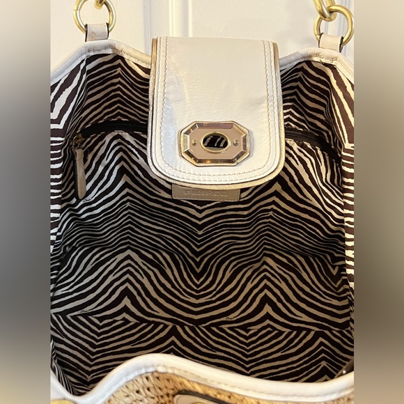 COACH ~ Floral Straw Natalie Hampton Tote & Wristlet - Picture 9 of 16